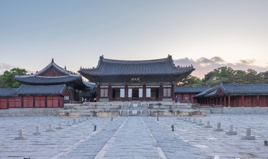 Changgyeonggung Palace Myeongjeongjeon Hall
